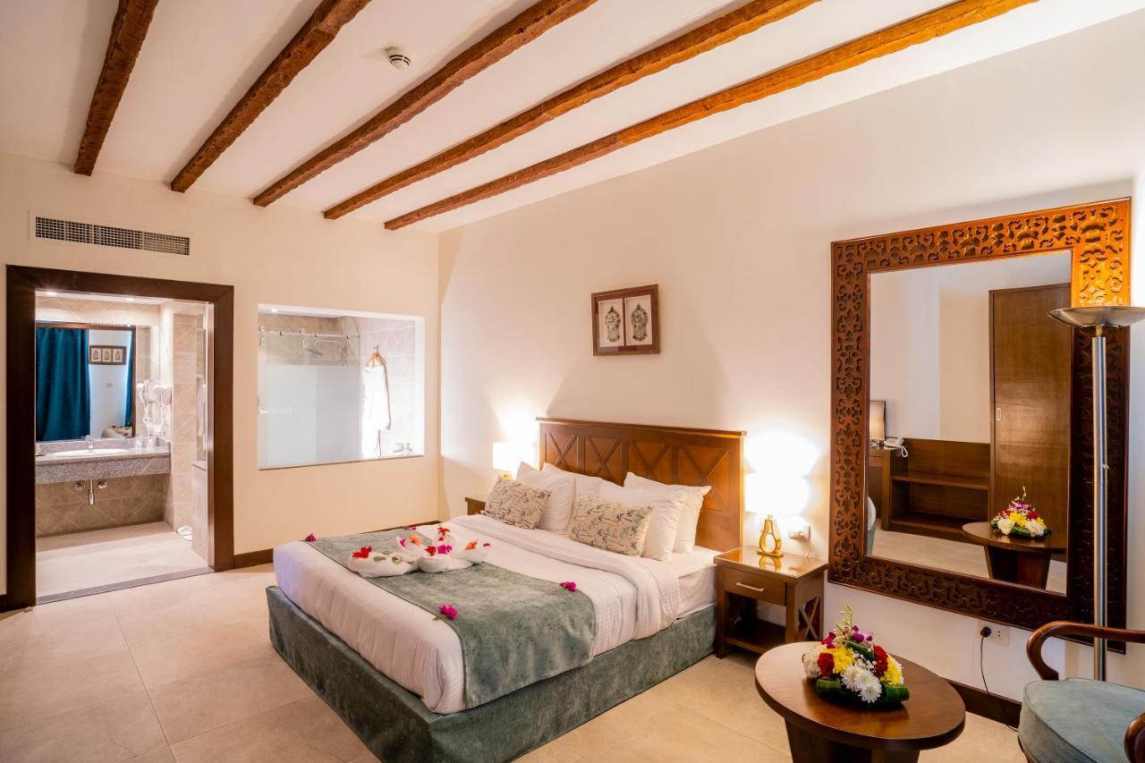 Resort Club Reef & 4*