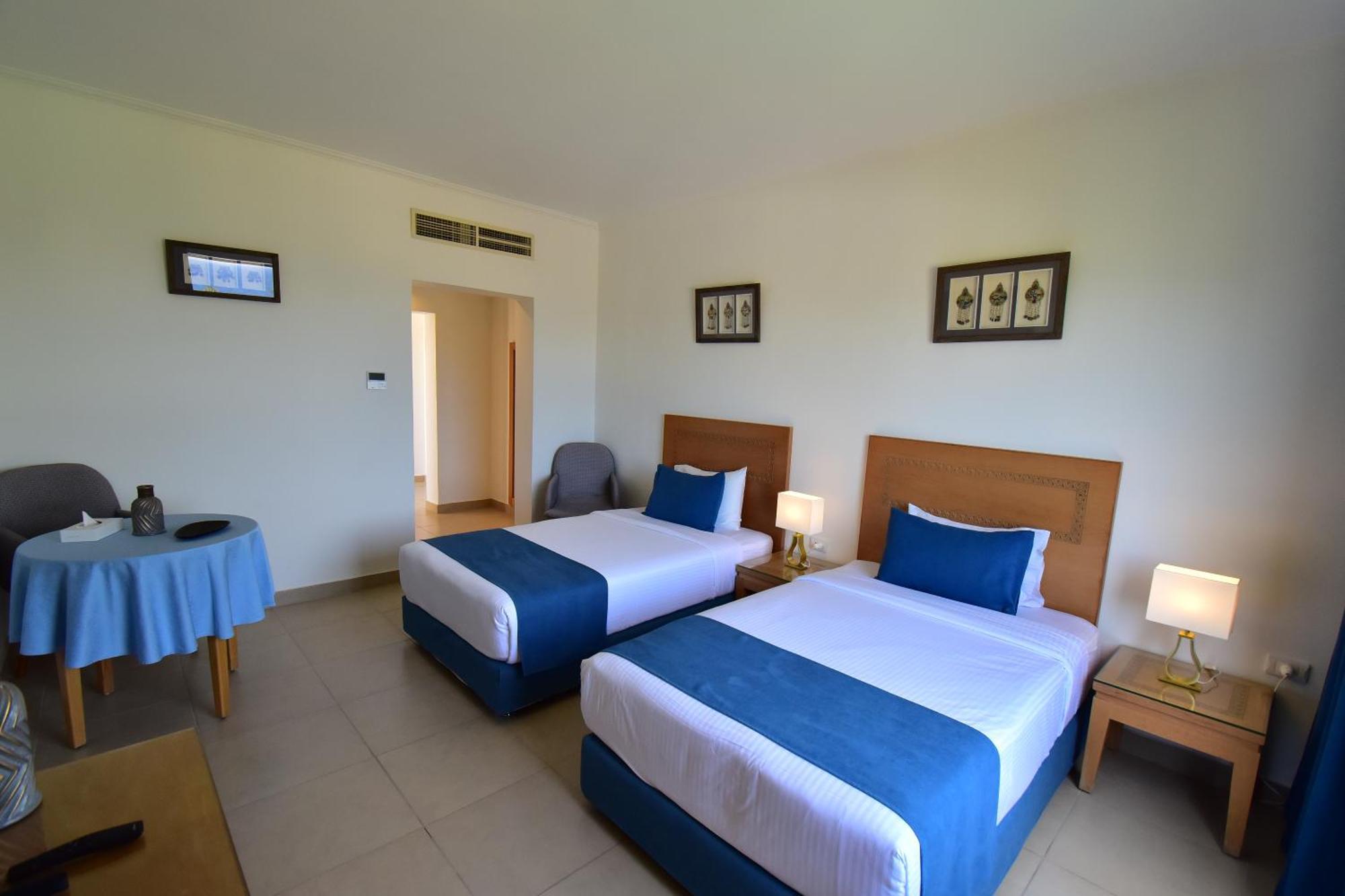 Club Reef & Resort 4*