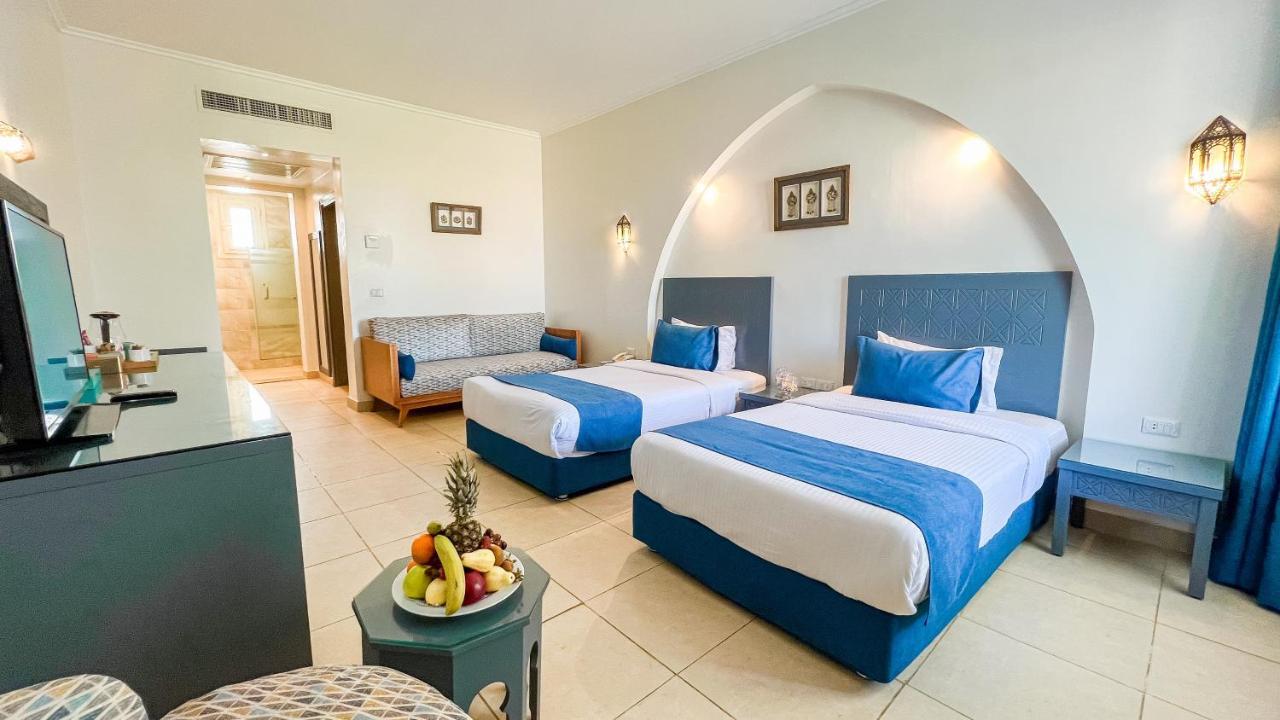 Club Reef & Курортный комплекс 4*