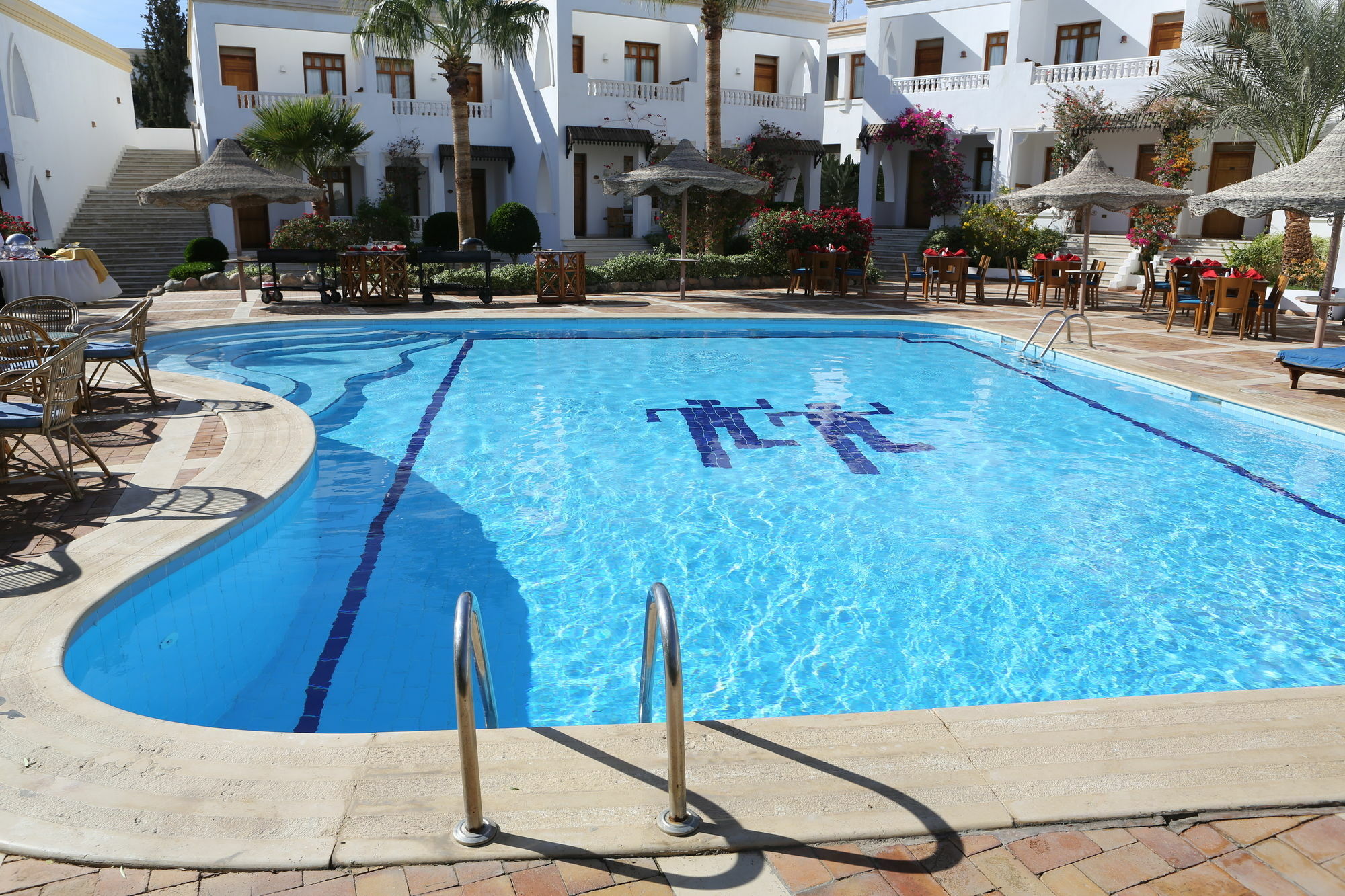 Club Reef & Complex 4*